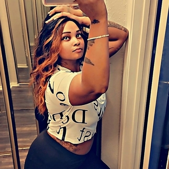 Women's custom 2 piece shirt and pants set - Picture 3 of 3